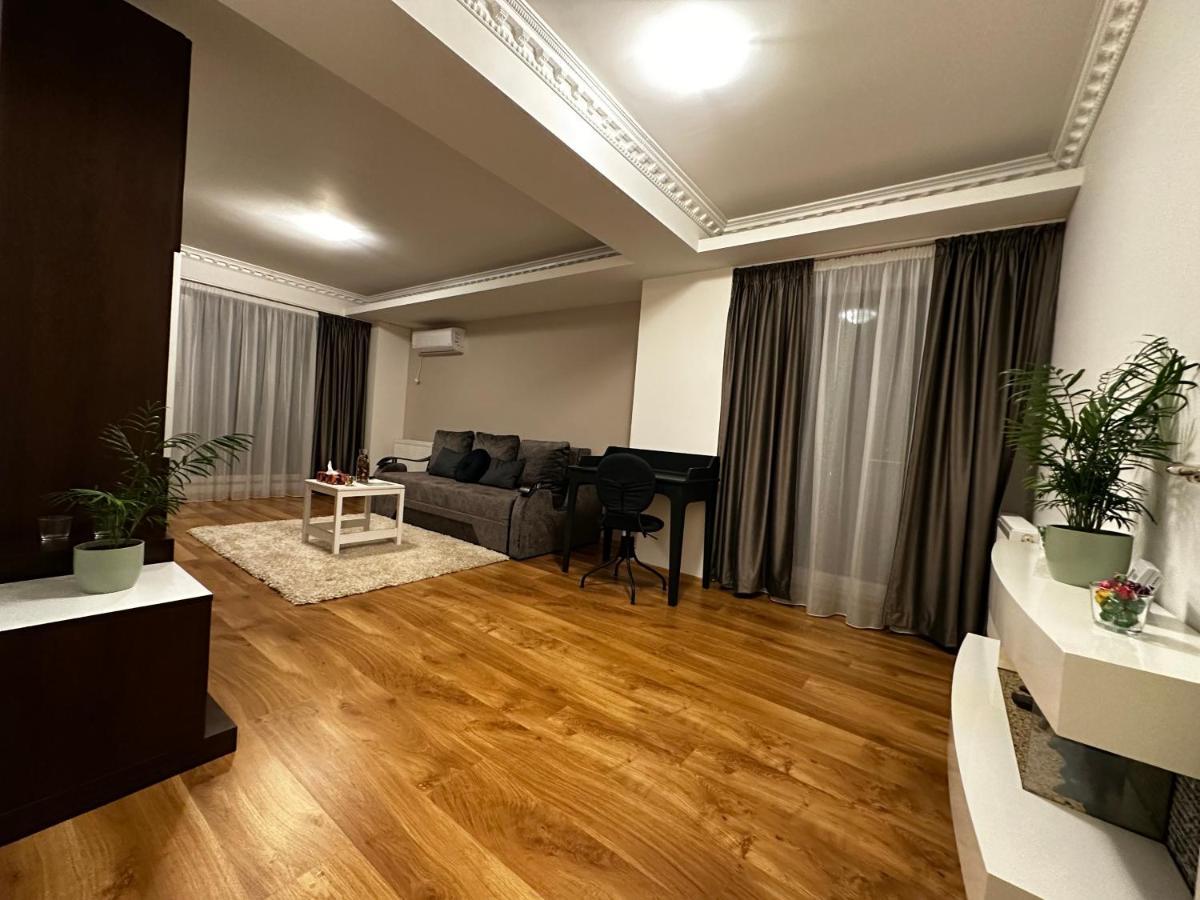 Terrace Apartments Otopeni ! ภายนอก รูปภาพ
